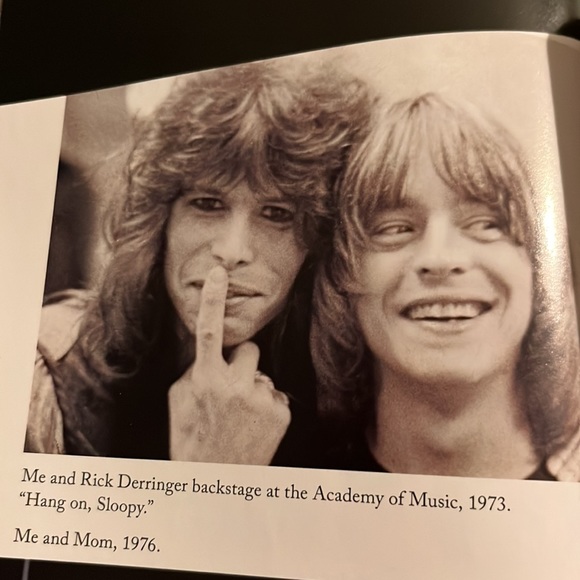 Steven Tyler Hardcover Book - Picture 9 of 16